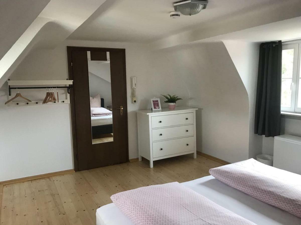 Ferienwohnung Im Historischen Stadttor Штауфен-им-Брайсгау Экстерьер фото